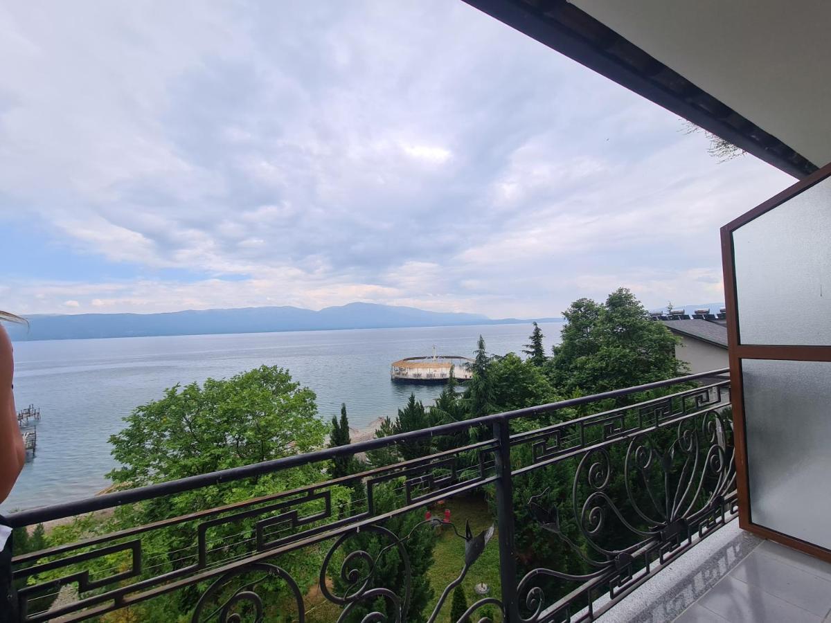 Hotel Kukesi Lini Exteriör bild