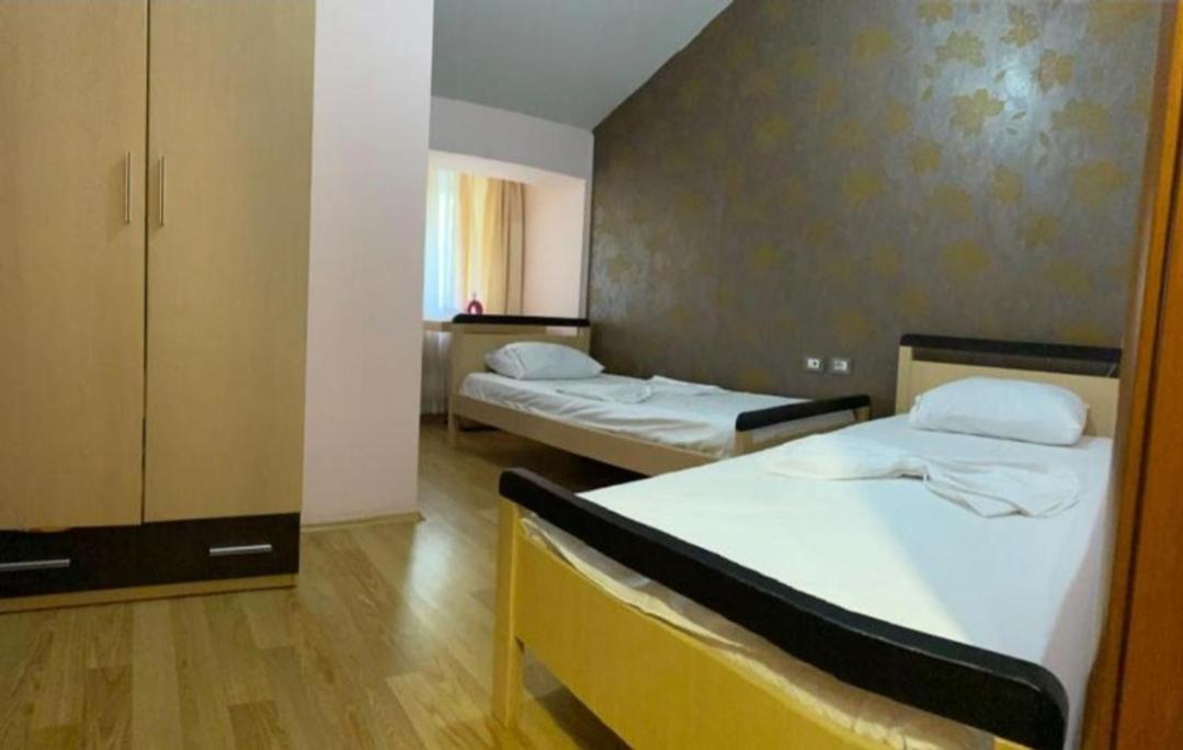 Hotel Kukesi Lini Exteriör bild